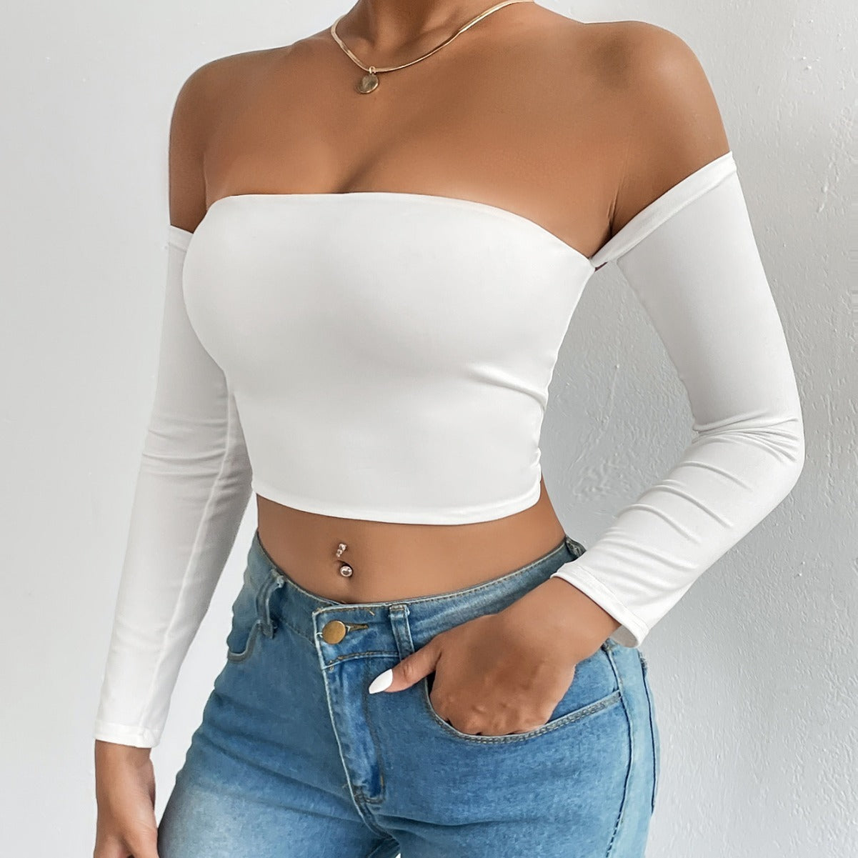Camisole européenne à manches courtes.