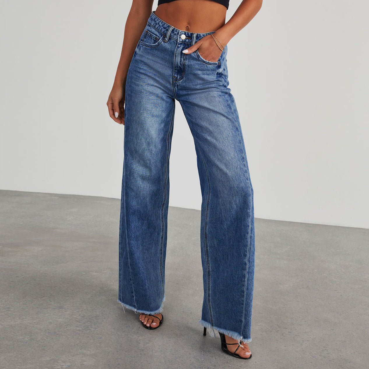 Jean taille haute, coupe slim confortable