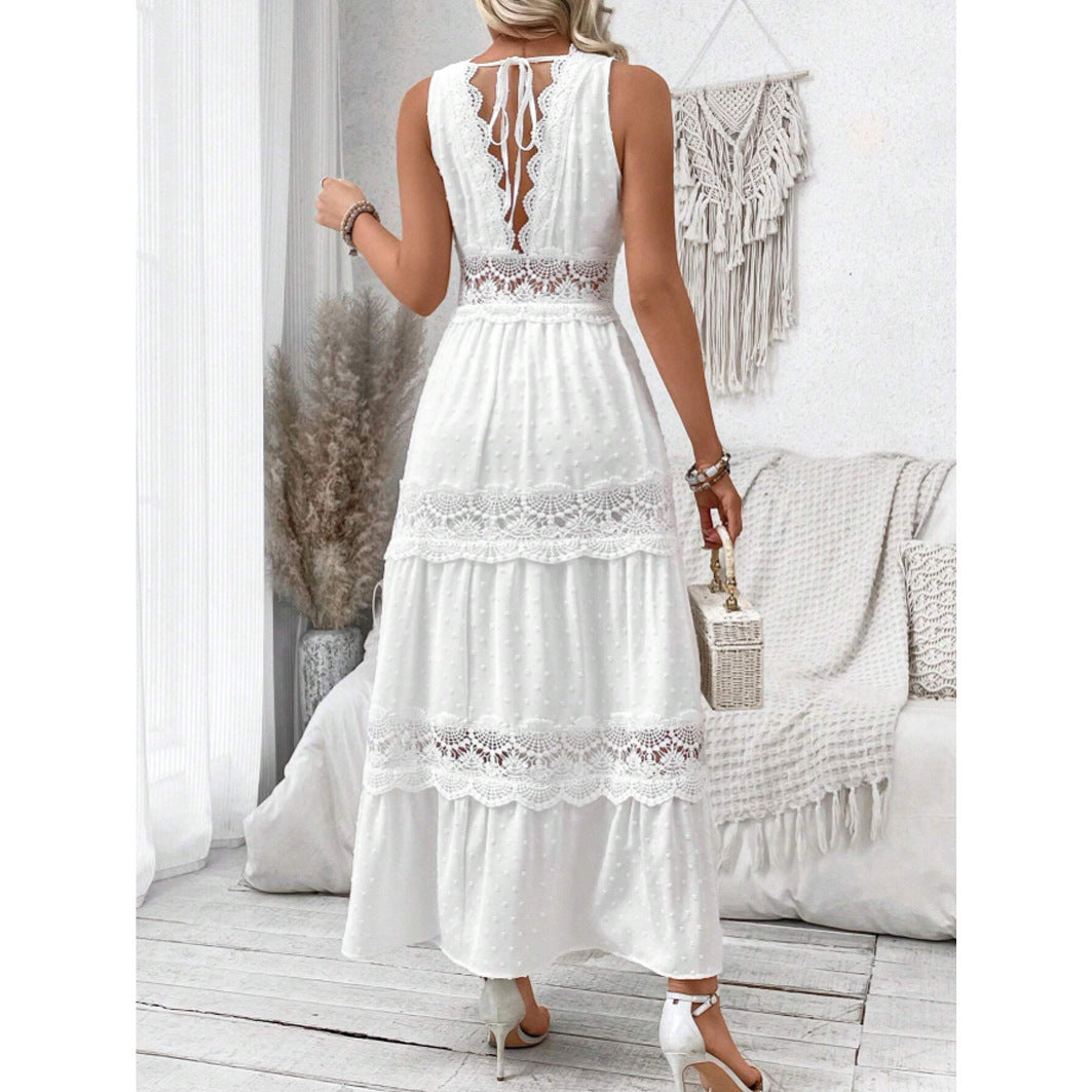 Robe sans manches à col en V et coutures en dentelle