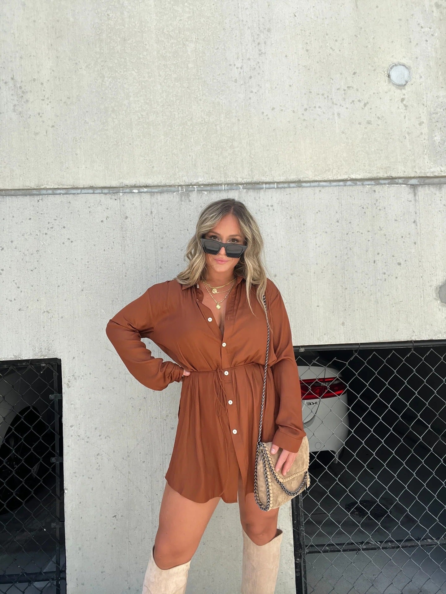 Combinaison à manches longues avec robe chemise boutonnée