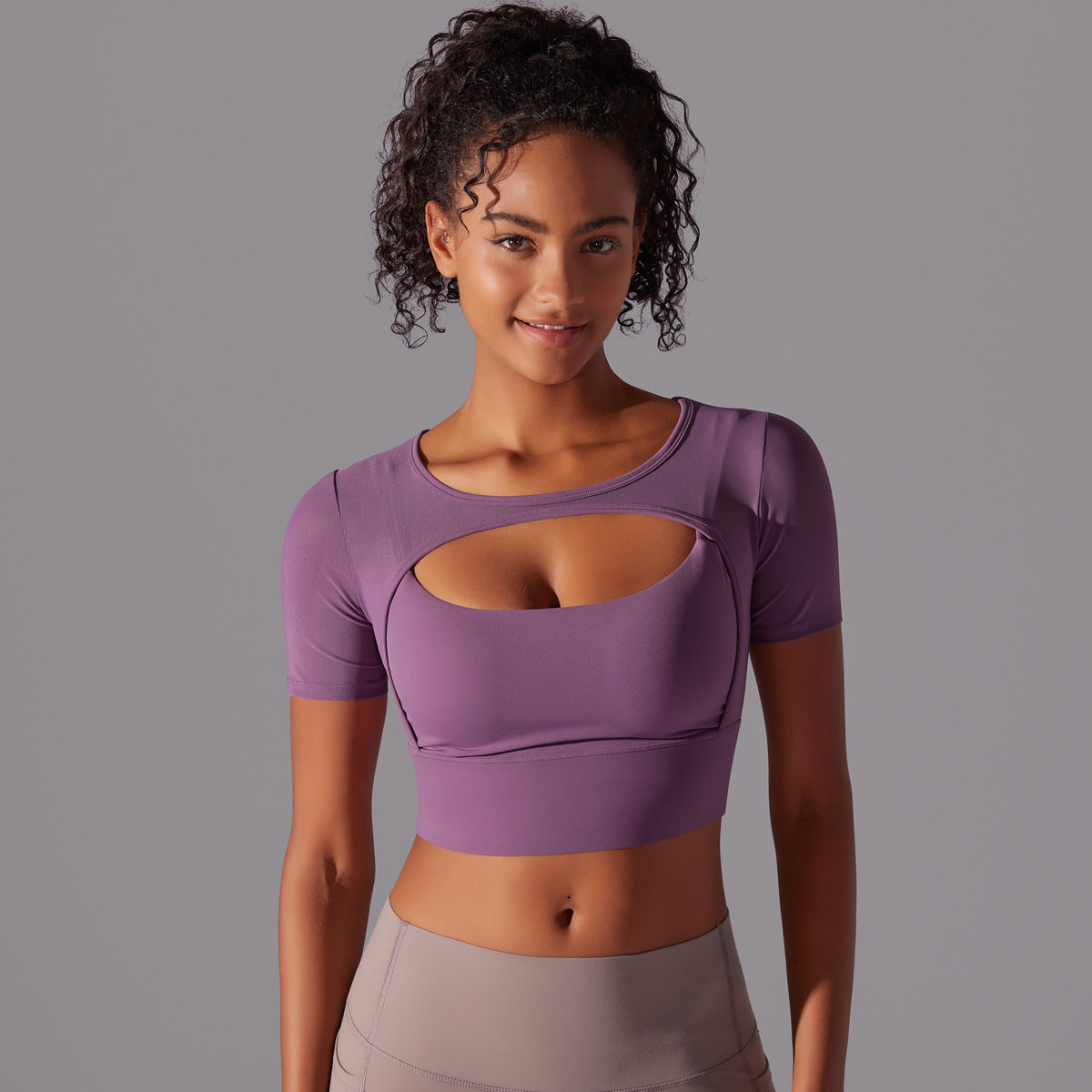 Haut de yoga double couche.