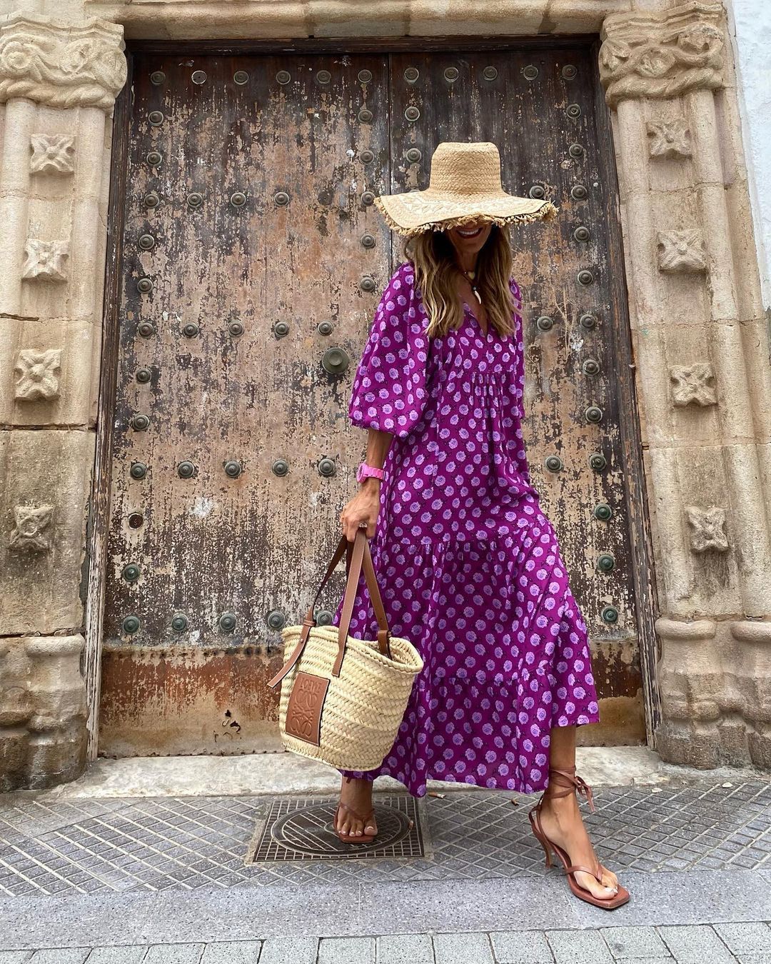 Robe bohème vintage, élégante, décontractée.