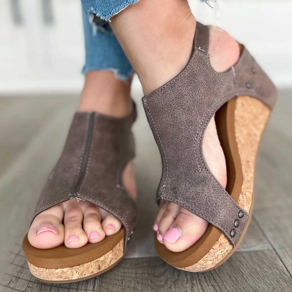 Sandales compensées à bout ouvert