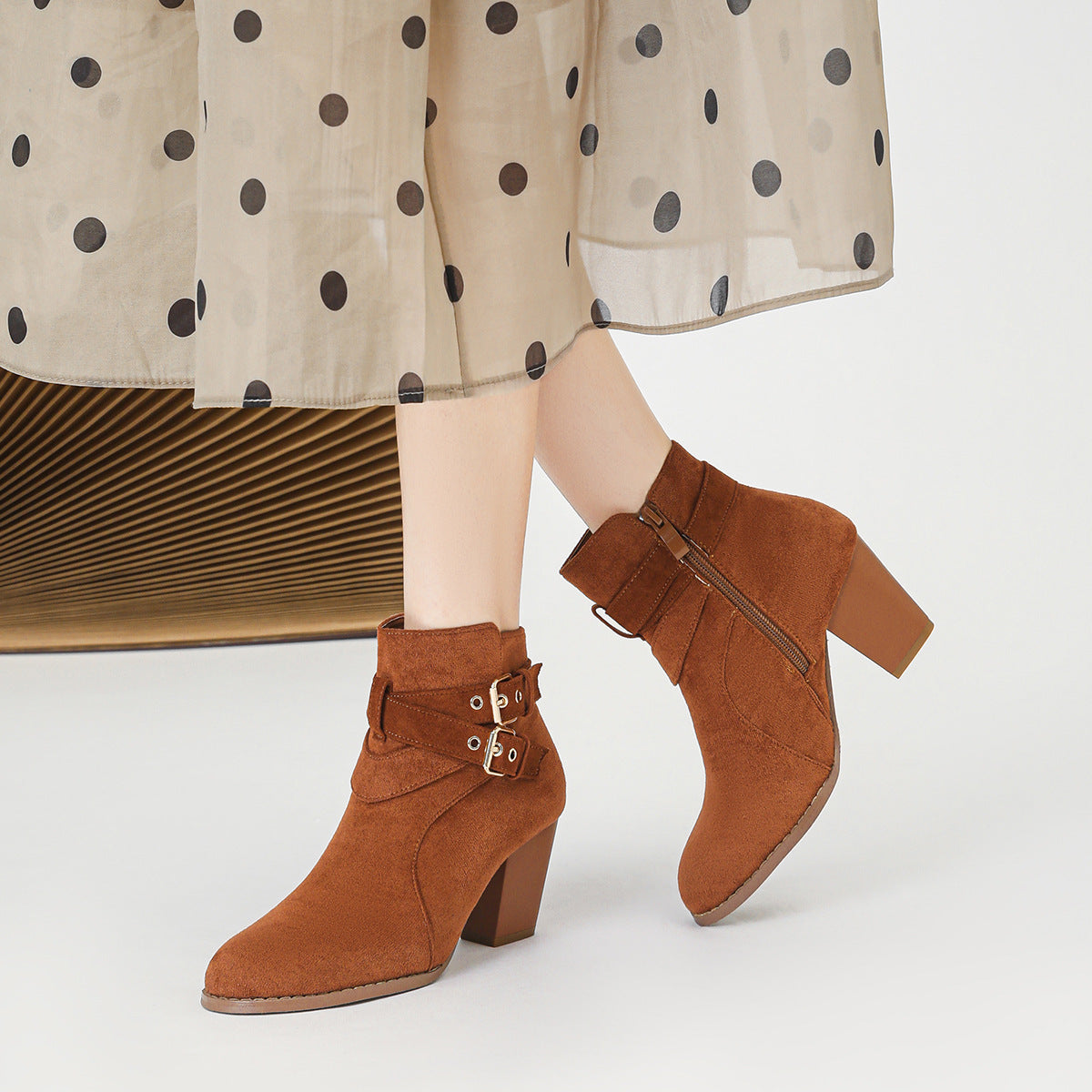 Bottines, tendance, confortables en daim
