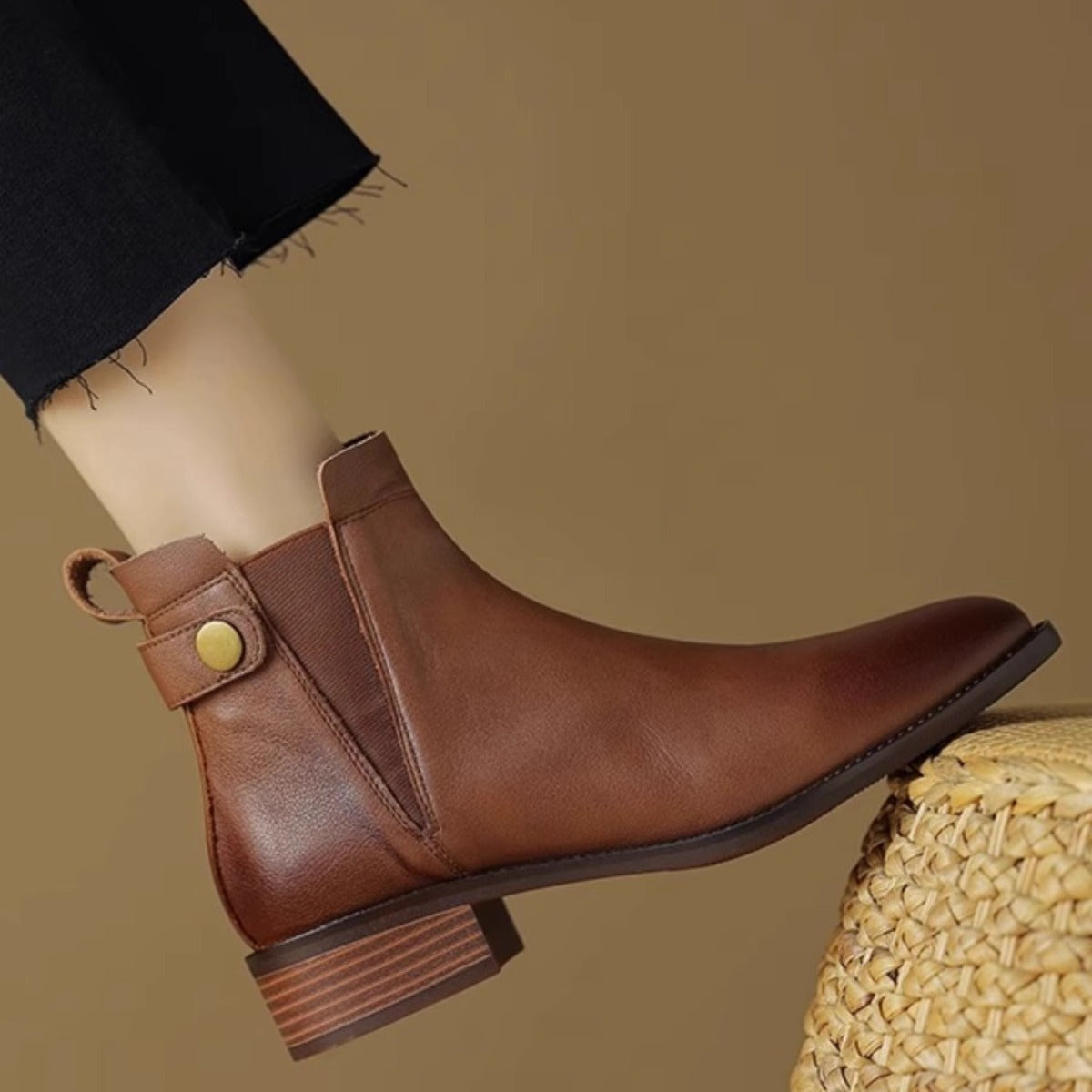 Bottines en cuir souple et velours et bout rond Chelsea