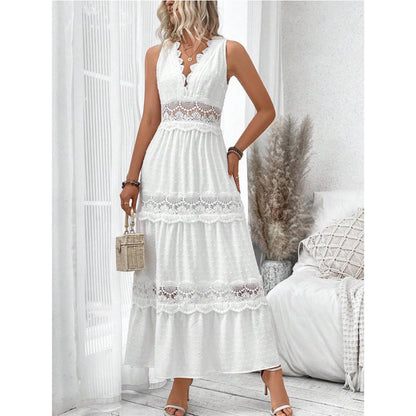 Robe sans manches à col en V et coutures en dentelle