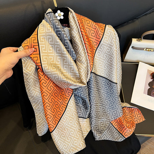 Élégant foulard en soie