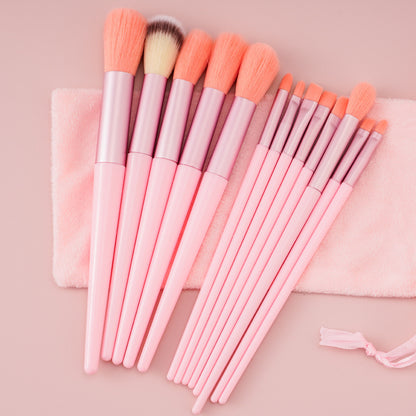 Ensemble de 13 pinceaux de maquillage.