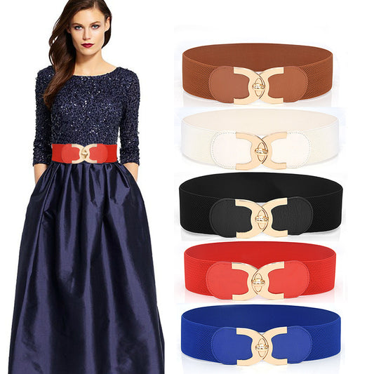 Ceinture large élastique avec décoration de fermeture