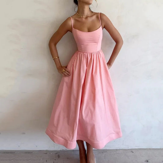 Robe à bretelles sexy et fraîche