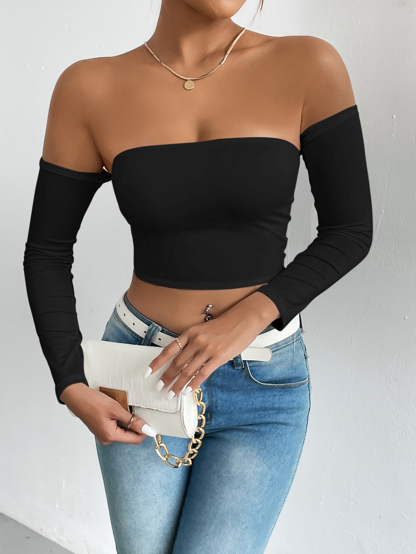 Camisole européenne à manches courtes.