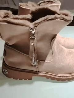 Bottes courtes en daim fourrure intégrée